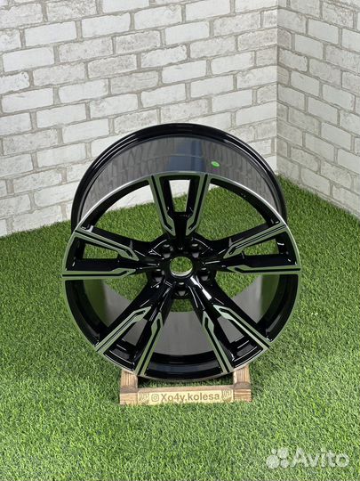 Новые Литые Диски BMW X5, X6 747М стиль R20