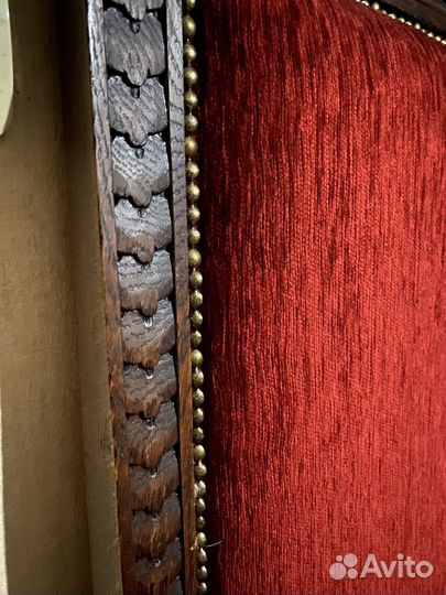 Старинное кресло- трон