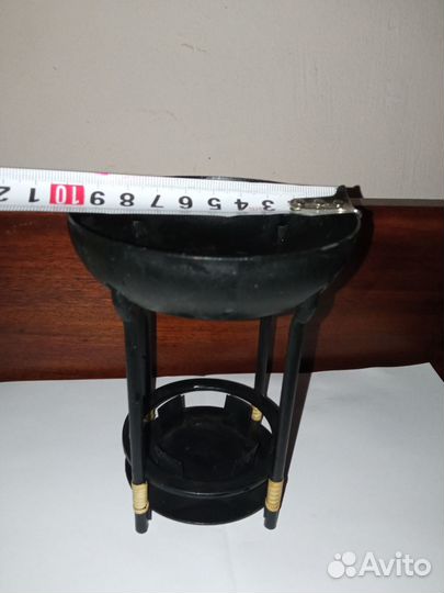 Металлическая подставка