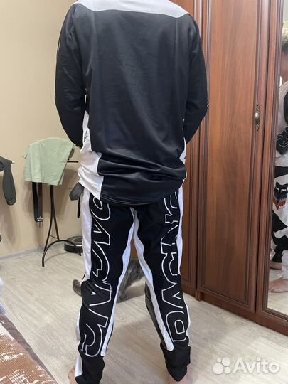 Комплект джерси и брюки