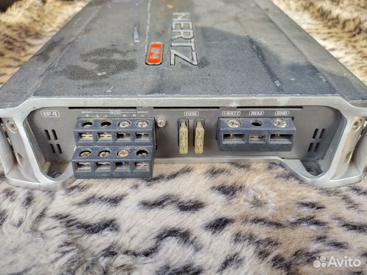 Усилитель Hertz EP4