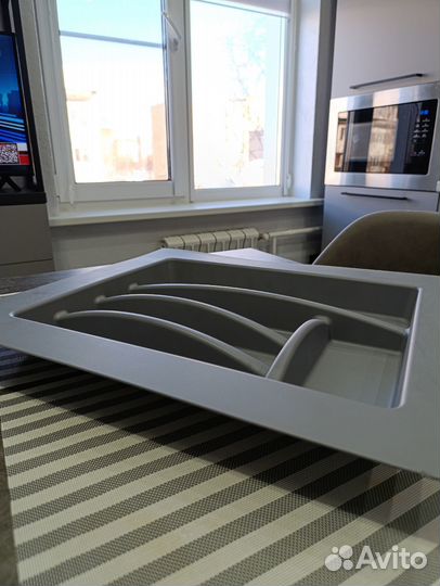Лоток для столовых приборов