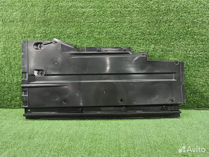 Пластиковая защита днища левая Audi A4 B8 A5 8T VA