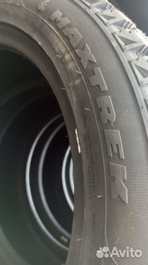 Maxtrek Trek M900 Ice 235/50 R18