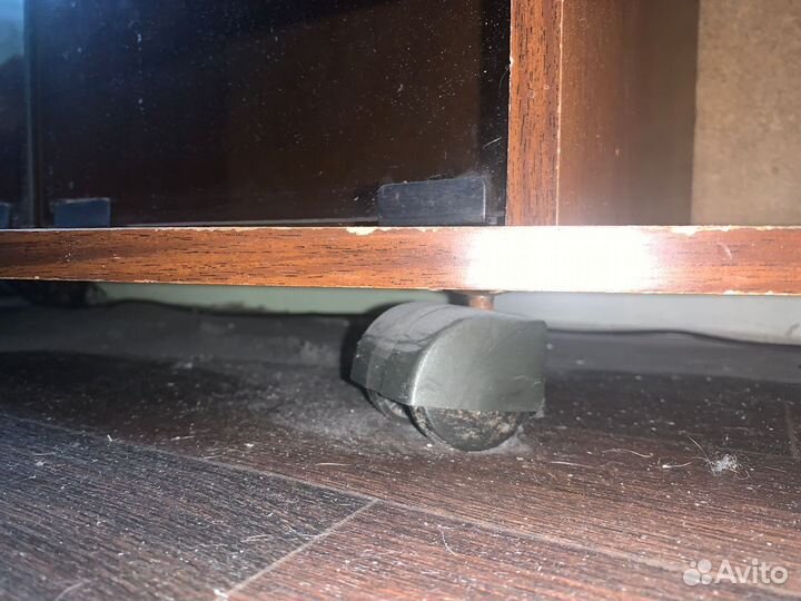 Тумба под телевизор