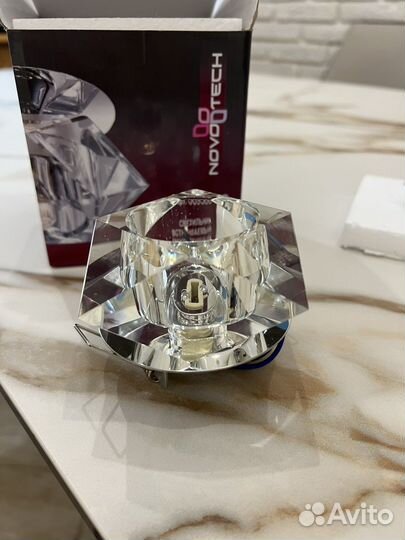 Светильник потолочный