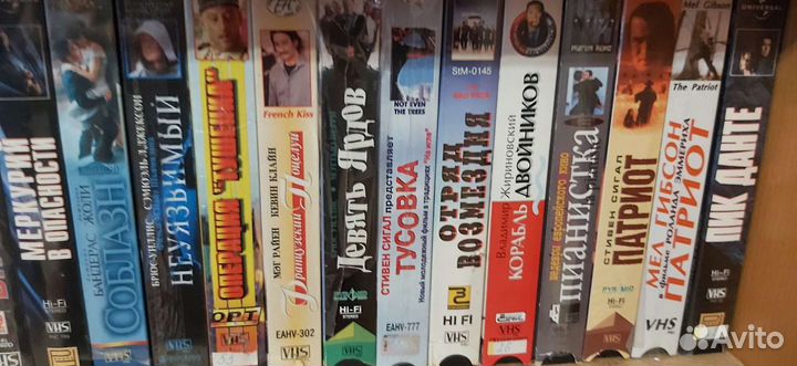 Видеокассеты с фильмами 100 шт