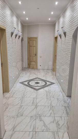 4-к. квартира, 111,4 м², 7/9 эт.