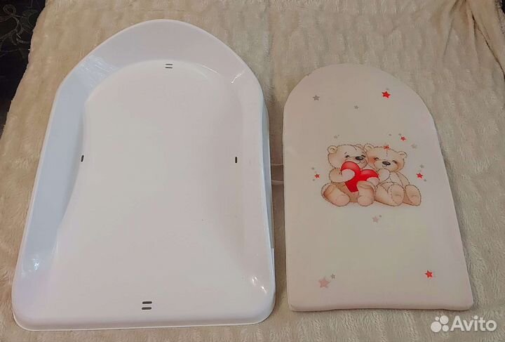 Пеленальный столик на кроватку