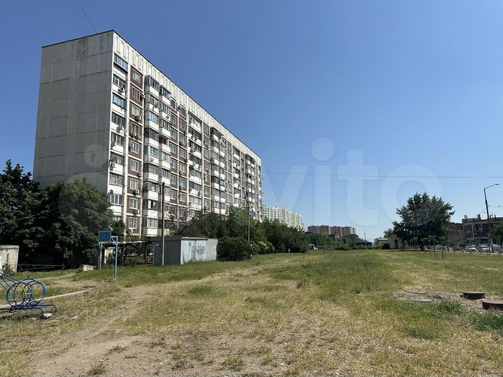 4-к. квартира, 100 м², 9/10 эт.