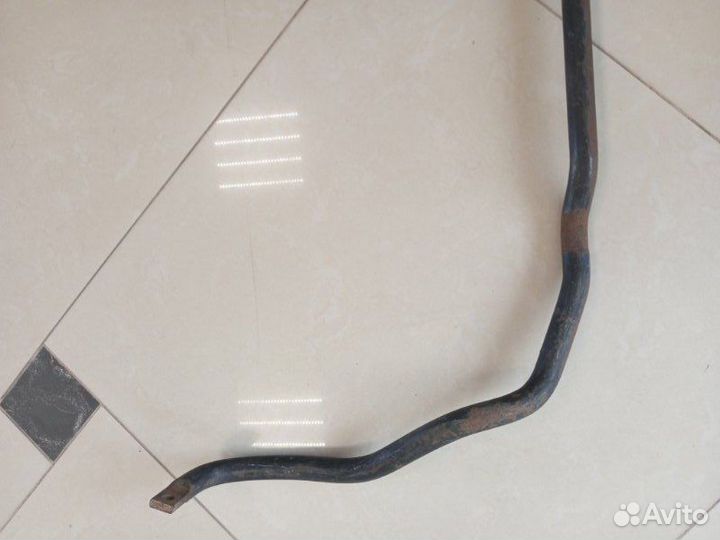 Стабилизатор передний Audi 80