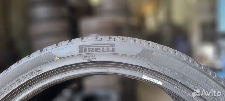 Pirelli Scorpion Winter 275/35 R22