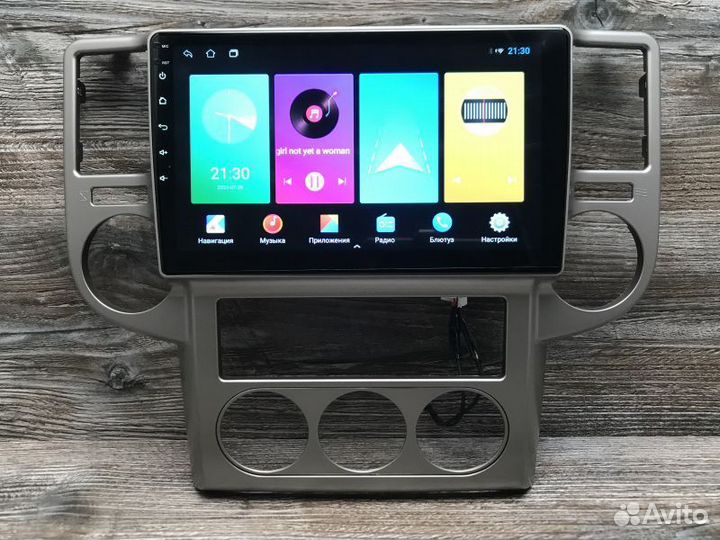 Магнитола Jeep Grand Cherokee с камерой