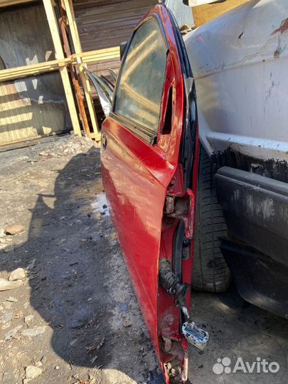 Дверь передняя правая Chevrolet aveo хечбек t250