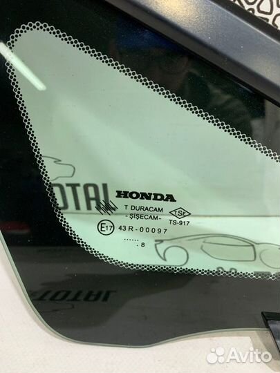 Стекло кузовное переднее правое Honda Civic 4D