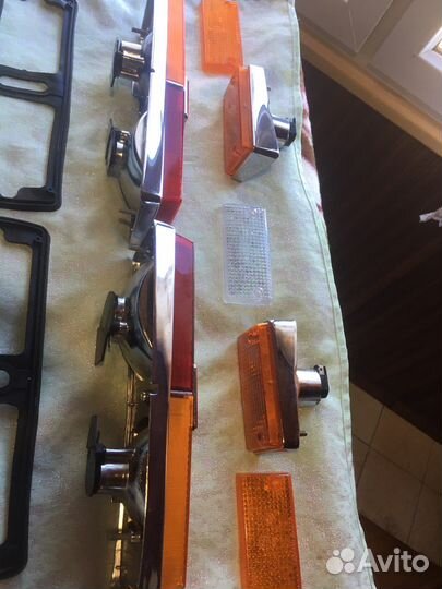 Комплект Задние Передние поворотники ваз 21011-13