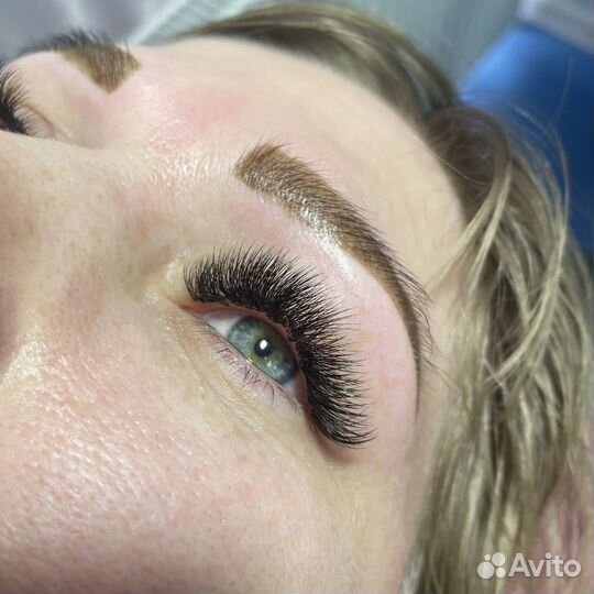 Наращивание ресниц -архитектура бровей