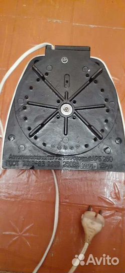 Стабилизатор напряжения, телефон