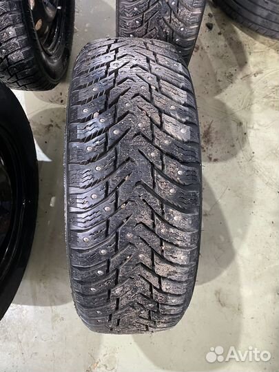 R14 Nokian Tyres Hakkapeliitta 8 185/65, PCD 4x100 DIA 54.1
