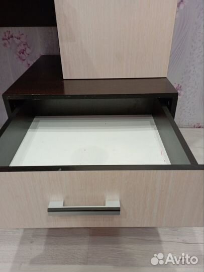 Компьютерный стол бу с полками