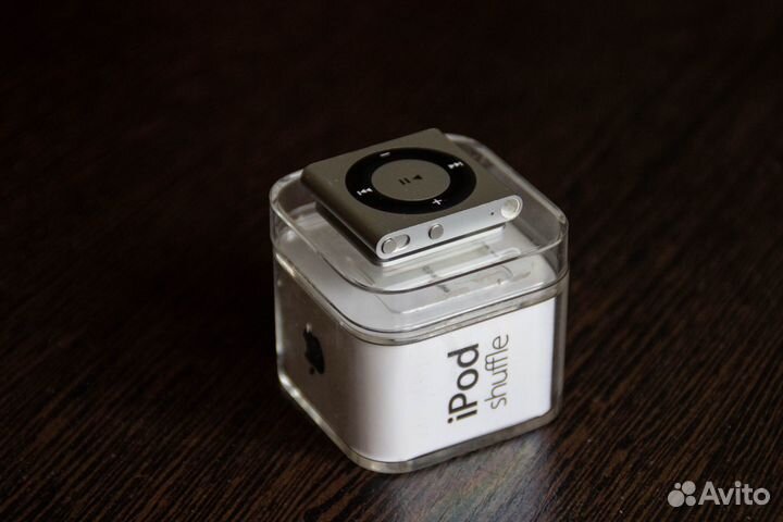 iPod shuffle 4