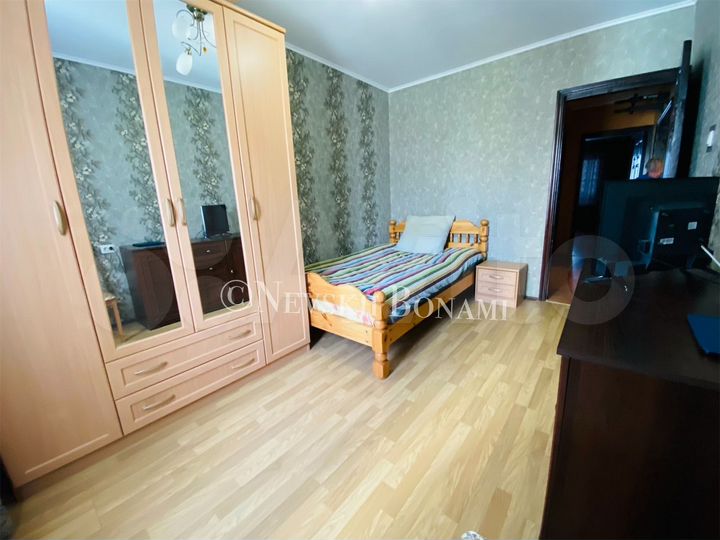 3-к. квартира, 65 м², 1/9 эт.