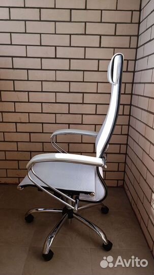 Офисное кресло Метта