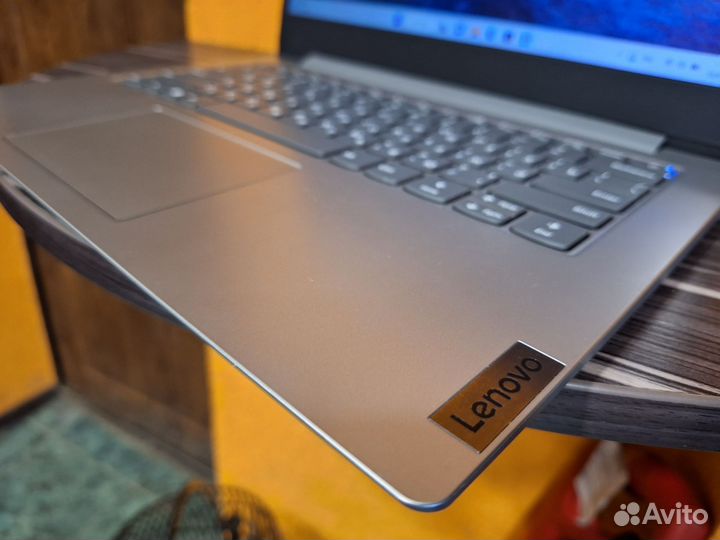 Ноутбук lenovo ideapad 1