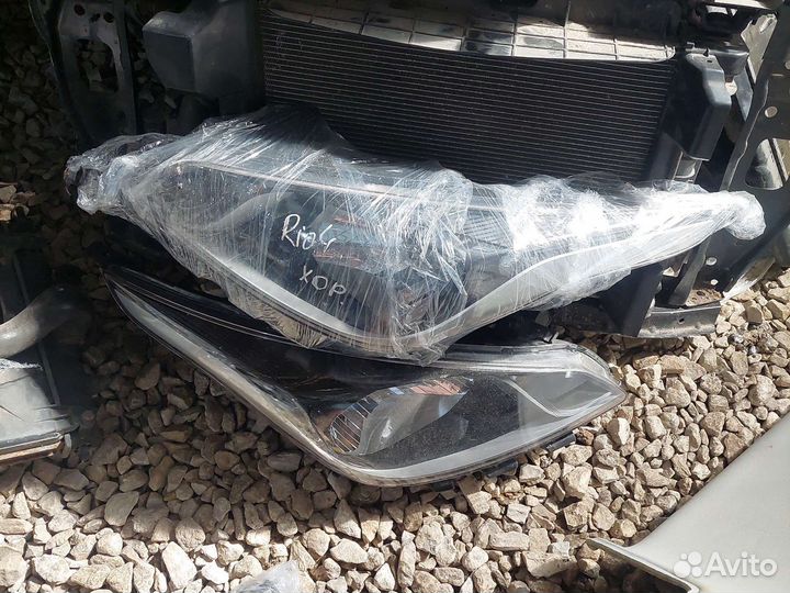 Фара киа рио 4 оригинал без дефектов
