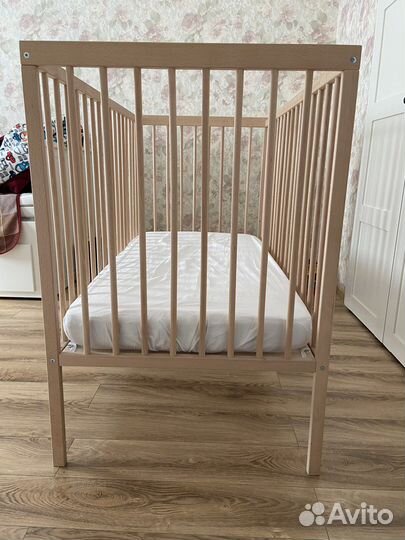 Детская кроватка IKEA сниглар с матрасом