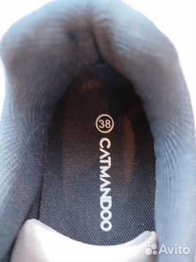 Кроссовки детские