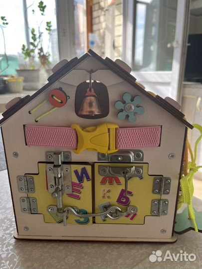 Бизиборд развивающий