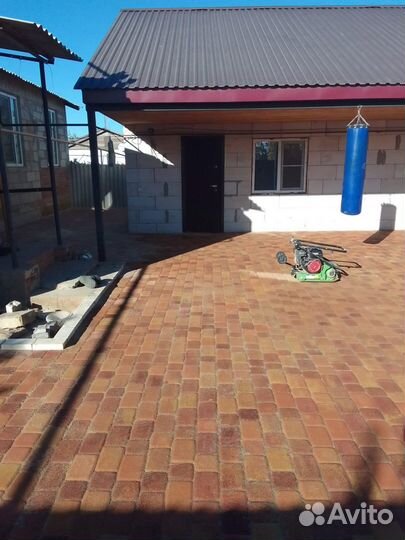 Укладка тротуарной плитки