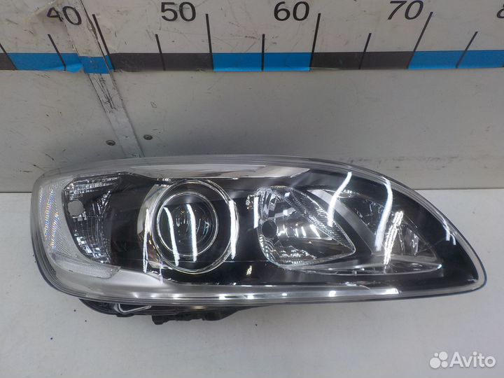 Фара правая Volvo S60