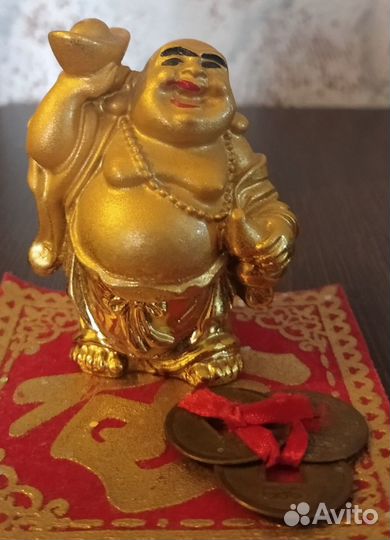 Статуэтка Хотэя