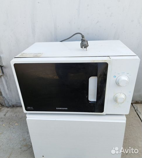 Свч микроволновая печь бу samsung ME-712AR 20л