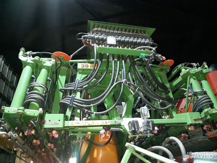 Опрыскиватель Amazone UX5200, 2009