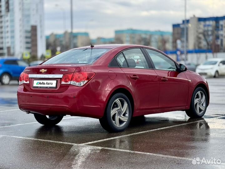 Chevrolet Cruze 1.6 AT, 2011, 227 000 км