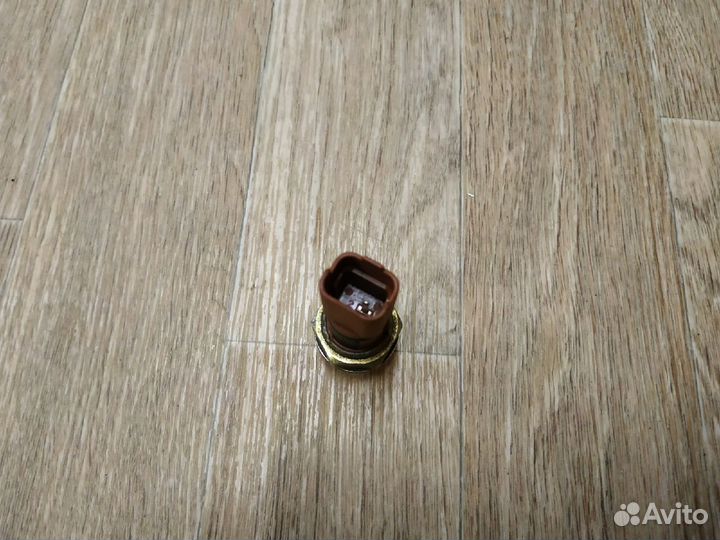 Датчик давления масла Пежо - Ситроен - Форд