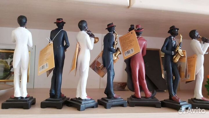 Фигуры. Статуэтки