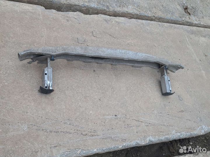 Усилитель заднего бампера Audi A4 b5 1995-2001