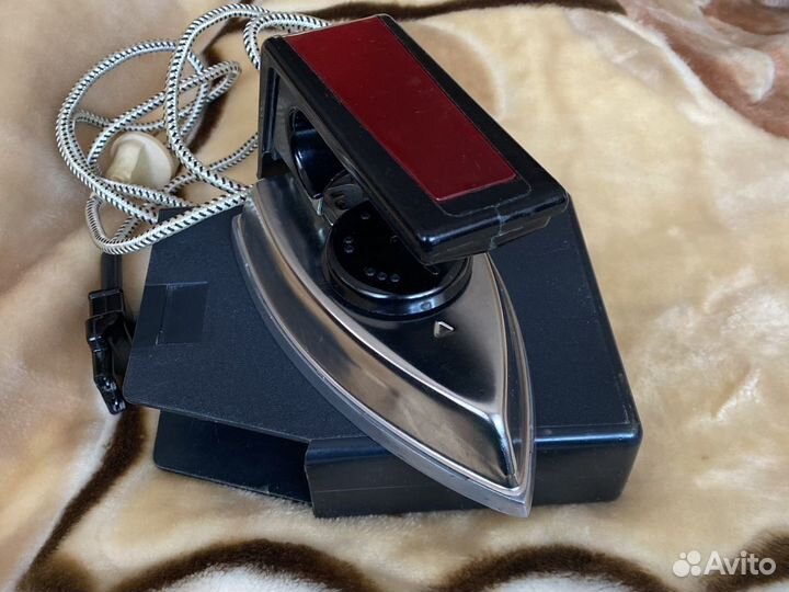 Утюг дорожный СССР в оригинальном чехле