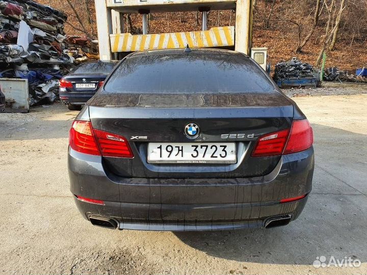 Камера заднего вида BMW 5 F10/F11/GT F07 2011