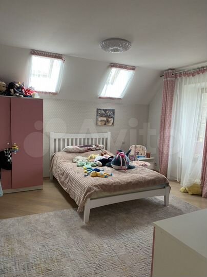 Дом 340 м² на участке 14 сот.