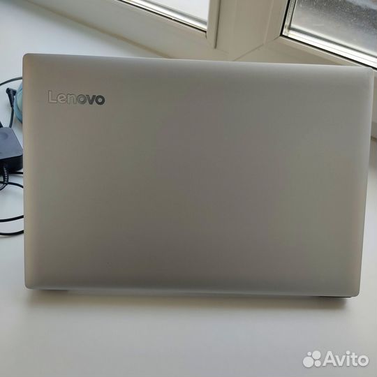 Хорошенький Быстрый Ноутбук Lenovo fullhd15.6