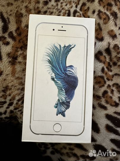 iPhone 6S, 64 ГБ