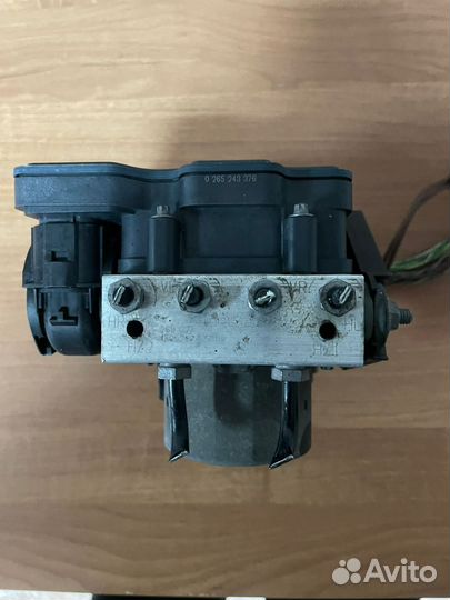 Блок абс mercedes w176 A0094315212