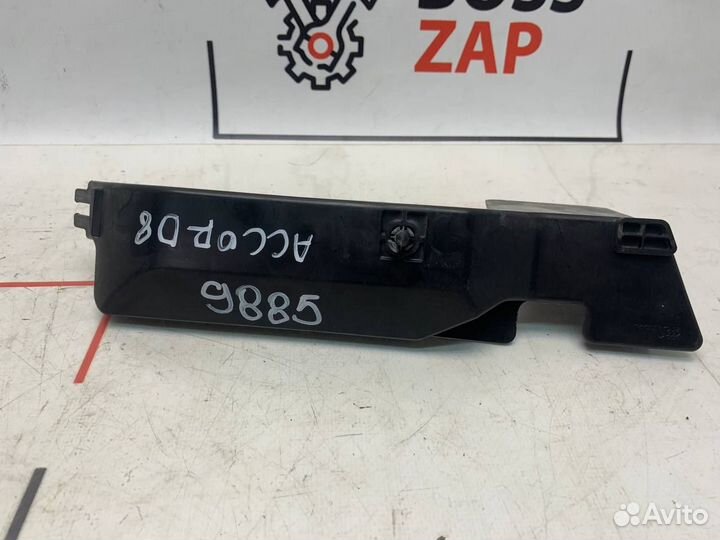 Воздухозаборник передний правый Honda Accord 8