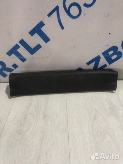 Обивка порога задняя mazda CX-7 2.3 ат