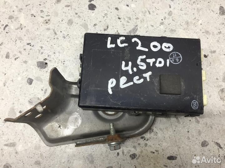 Блок электронный Toyota Land Cruiser J200 2007-201